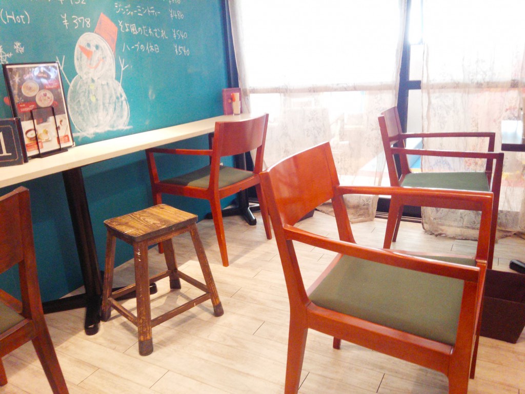 1001～mille～hairmake＋cafeのカフェスペース