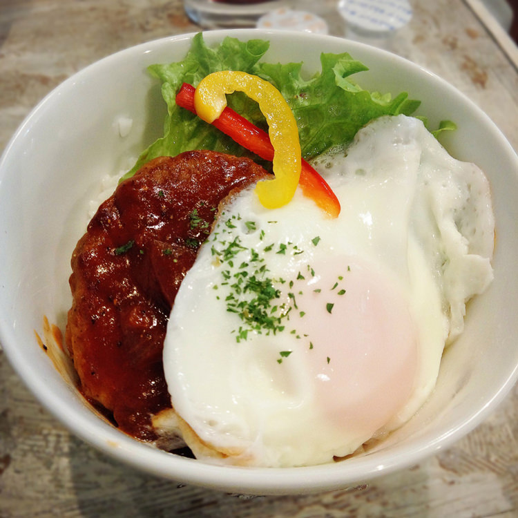 1001～mille～hairmake＋cafeのロコモコ丼