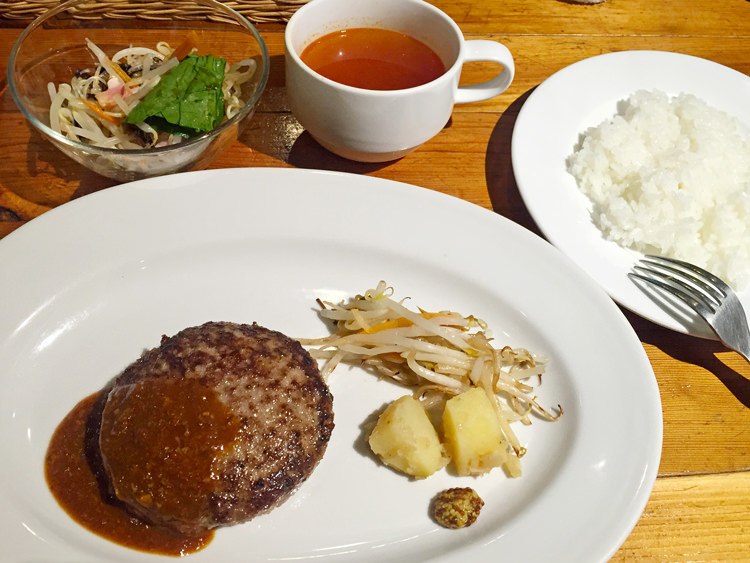 ニクータの手ごねハンバーグ