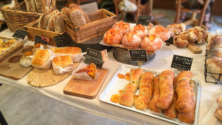 パンとcafé えだおねの惣菜パン