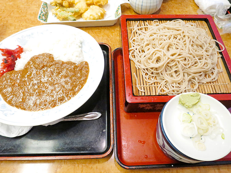 荻窪　長寿庵のカレーセット