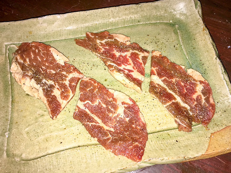 炭火焼肉 肉バル 荻窪のトモサンカク