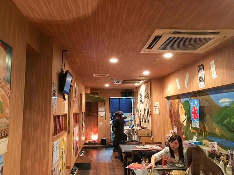 炎のらいおんの店内