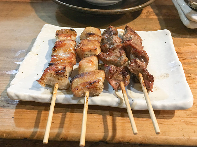 焼き鳥どん　荻窪店の豚トロやハツ等、豚肉の串焼き