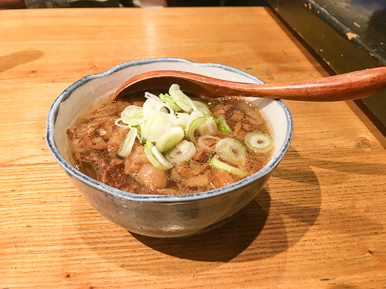 あ麺んぼの煮込み