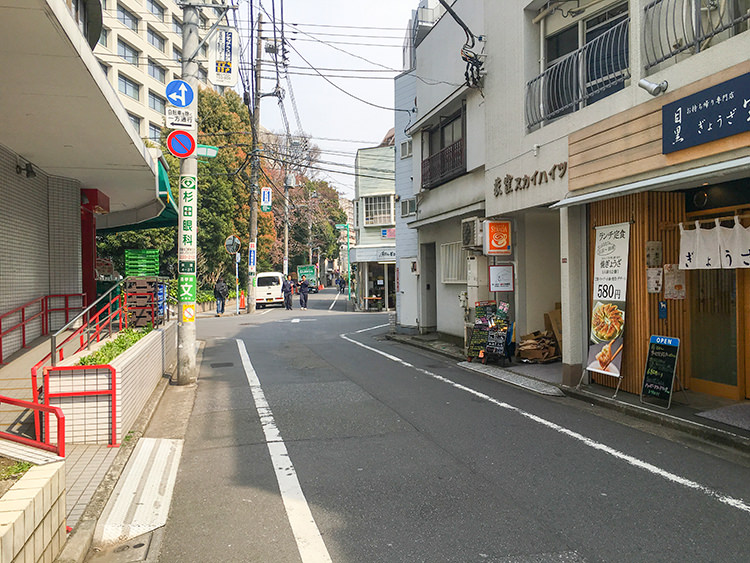 Cafe Strada-カフェストラーダ-の行き道