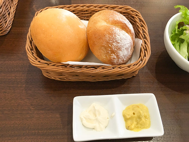 Cafe ふうらいの自家製パン