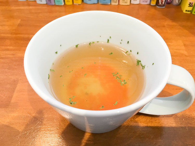 荻窪 CAFE and BAR POCOのコンソメスープ