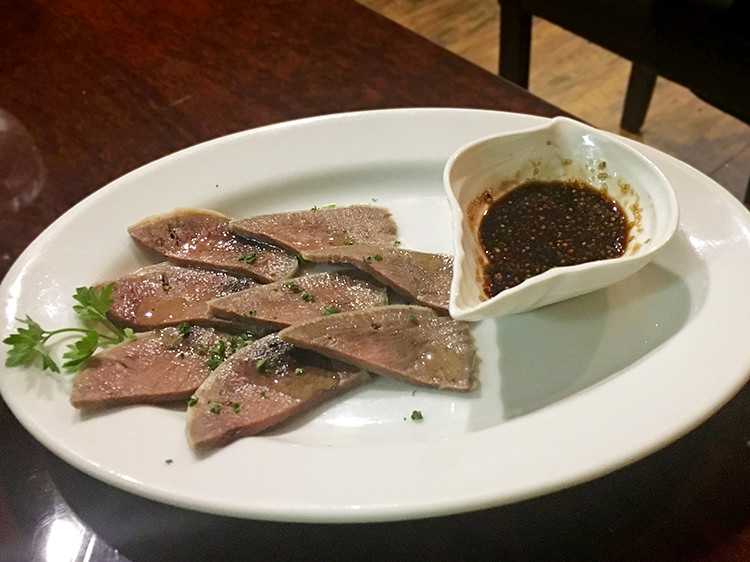 Despacito Diningの牛タン蒸し