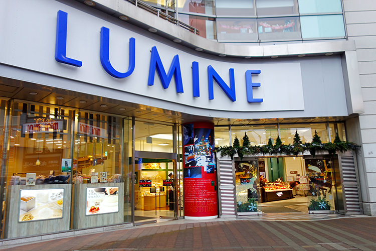 LUMINE荻窪の店頭