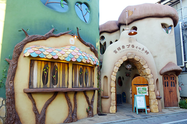 吉祥寺プティット村　てまりのおしろ店頭