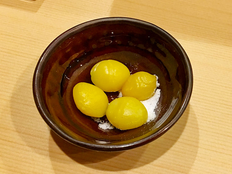 和田上のお通し銀杏