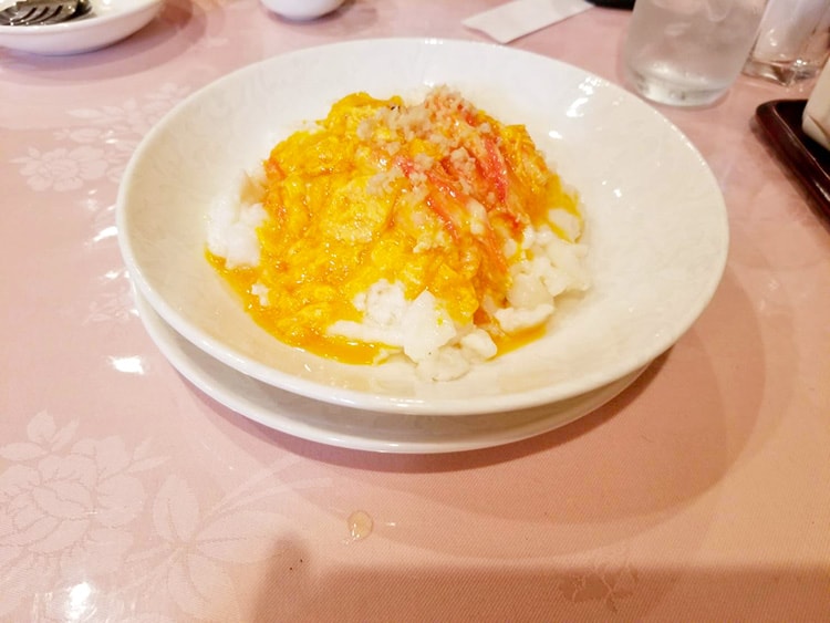 北京遊膳の白身魚と卵白のふわふわ炒め