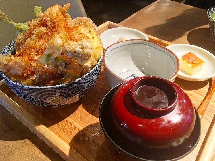 たまやの鶏天丼 1080円