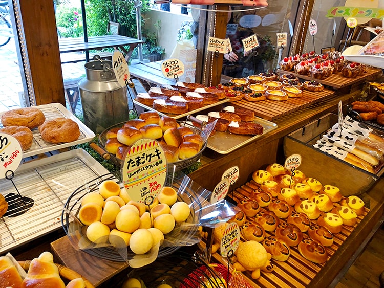 トーホーベーカリーの店内