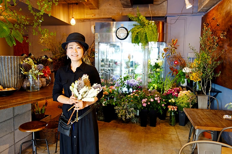 ハイセンスなフラワーと野菜たっぷりサンドが人気 地元に愛されるお花屋さん 東中野 On Flowers 吉祥寺 杉並 中野 三鷹の不動産物件なら 殖産ベスト