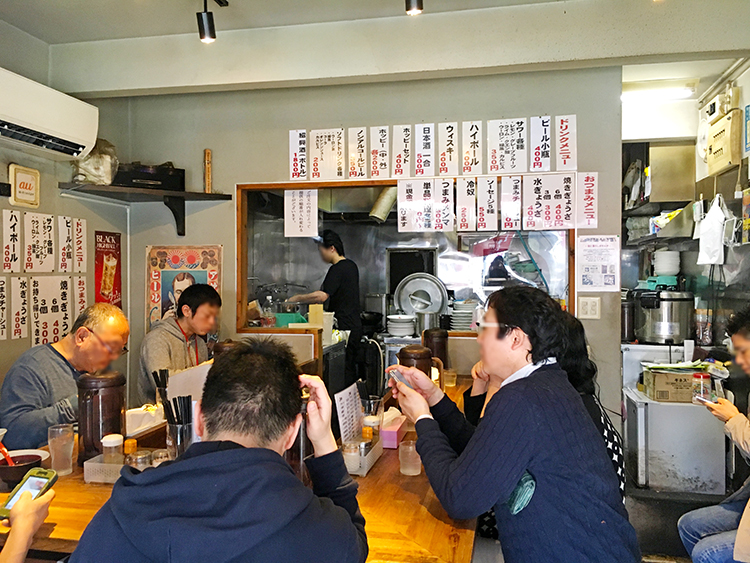 「荻窪　中華屋啓ちゃん」店内