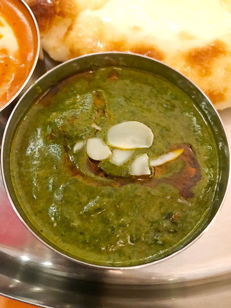 SITALのほうれん草チキンカレー