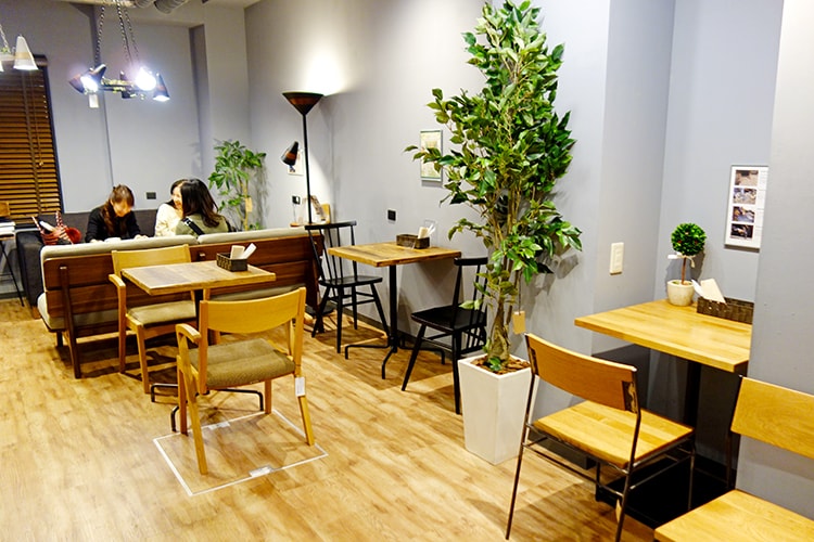 wood good brothersの店内