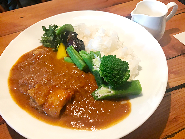 ビストロさての本格派チキンカリー