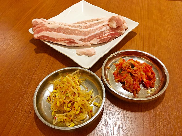 どにどにのサムギョプサルのお肉