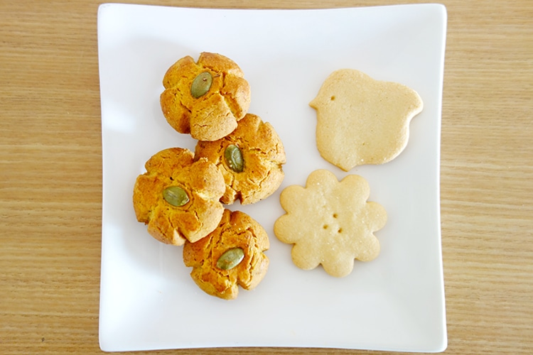 米粉のお菓子屋リリアンの米粉のかぼちゃクッキー、メープルのことりサブレ