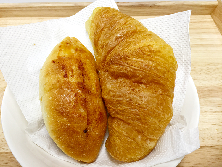 アネモネの明太フランスとクロワッサン