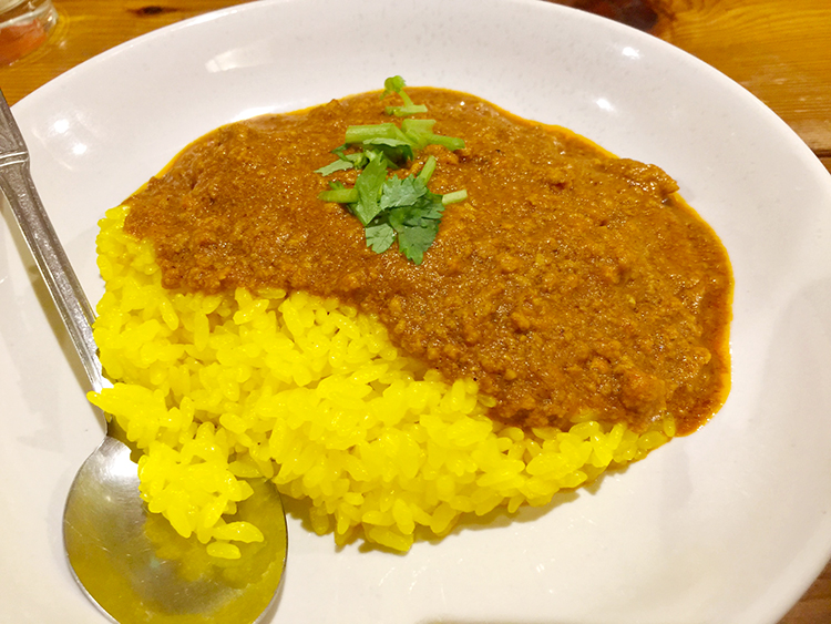 ハーブ＆スパイス居酒屋　やるきのキーマカレー