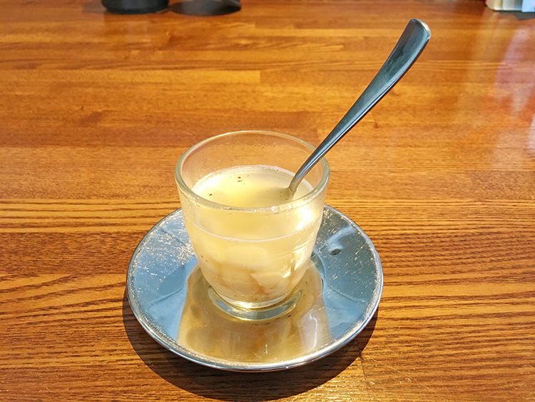 ビストロ天下井の白いんげん豆のスープ