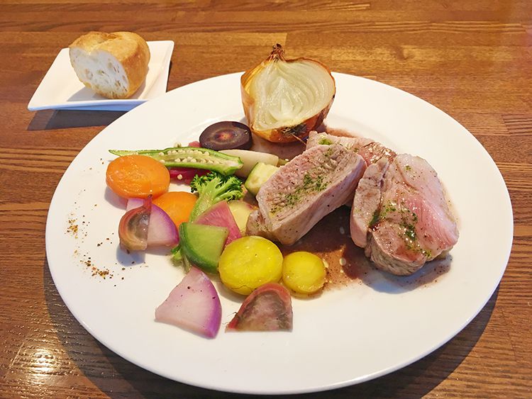 ビストロ天下井のメイン