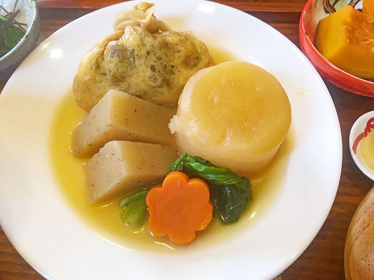 ひとこきゅうの根菜の巾着のおでん風