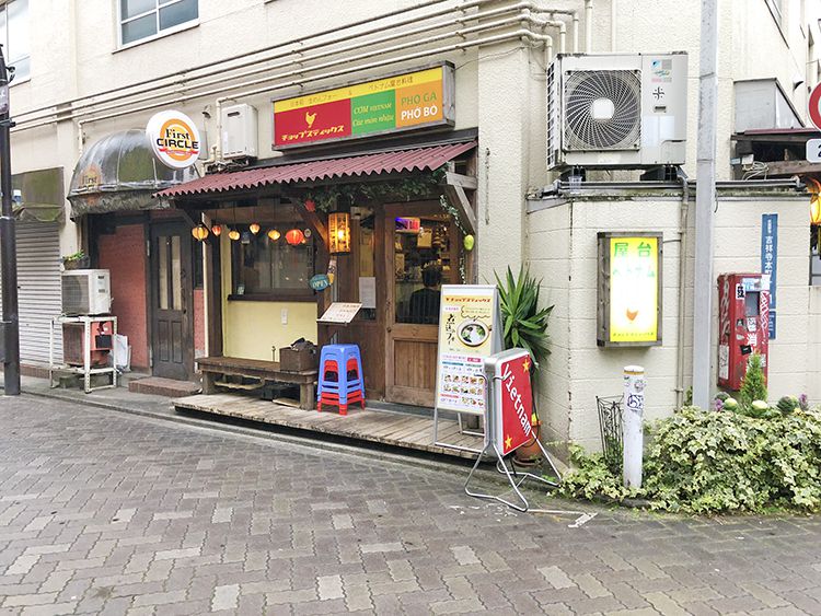 チョップスティックス吉祥寺店の店頭