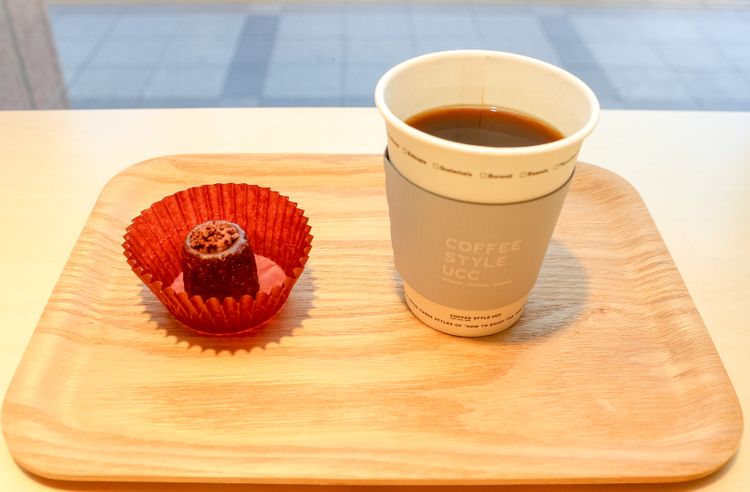 COFFEE STYLE UCCの本日のカヌレセット