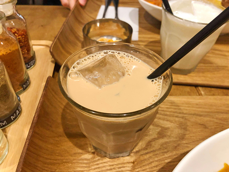 レインボウスパイス カフェチャイストールのミニマサラチャイ