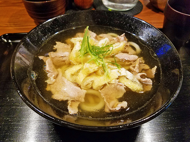 豚肉汁うどん「べ」の豚肉汁うどん