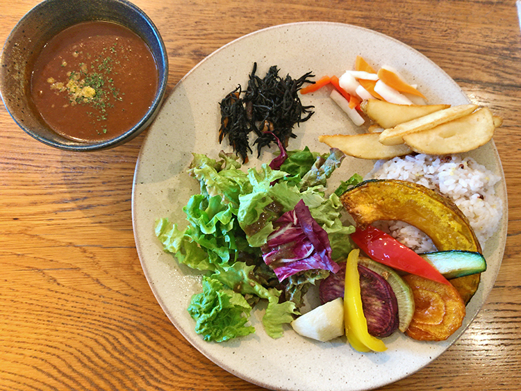 八十八夜のたっぷり野菜のカレープレート