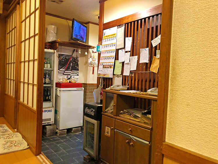 わかさ鮨の店内3