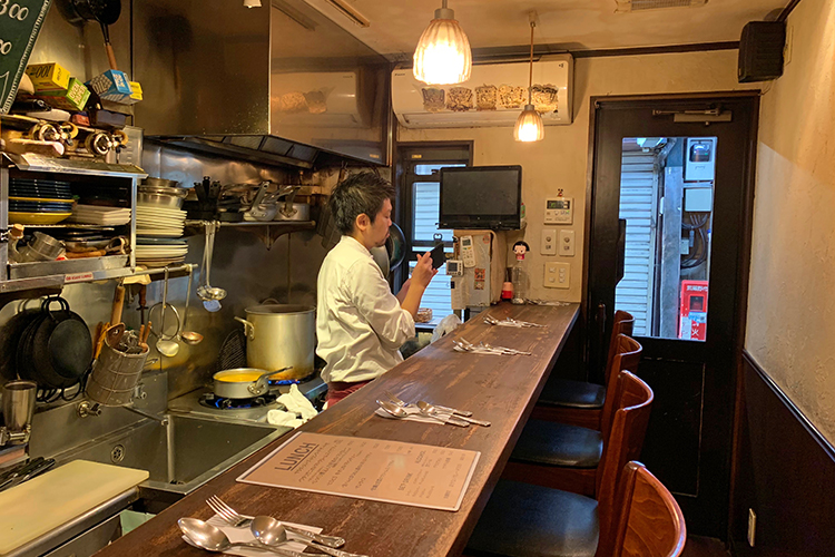 Le petit restaurant Kiyoの店内