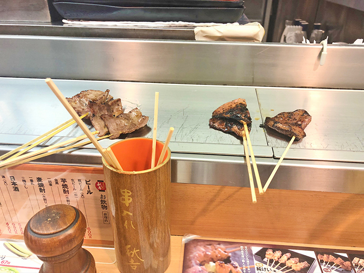 荻窪のやきとりの名門「秋吉」の焼き鳥