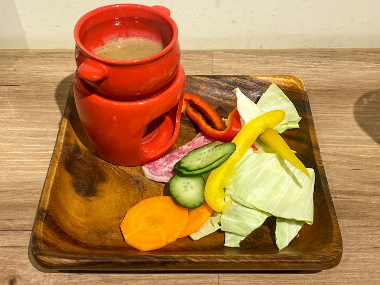 吉祥寺餃子バルあわ屋のバーニャカウダ