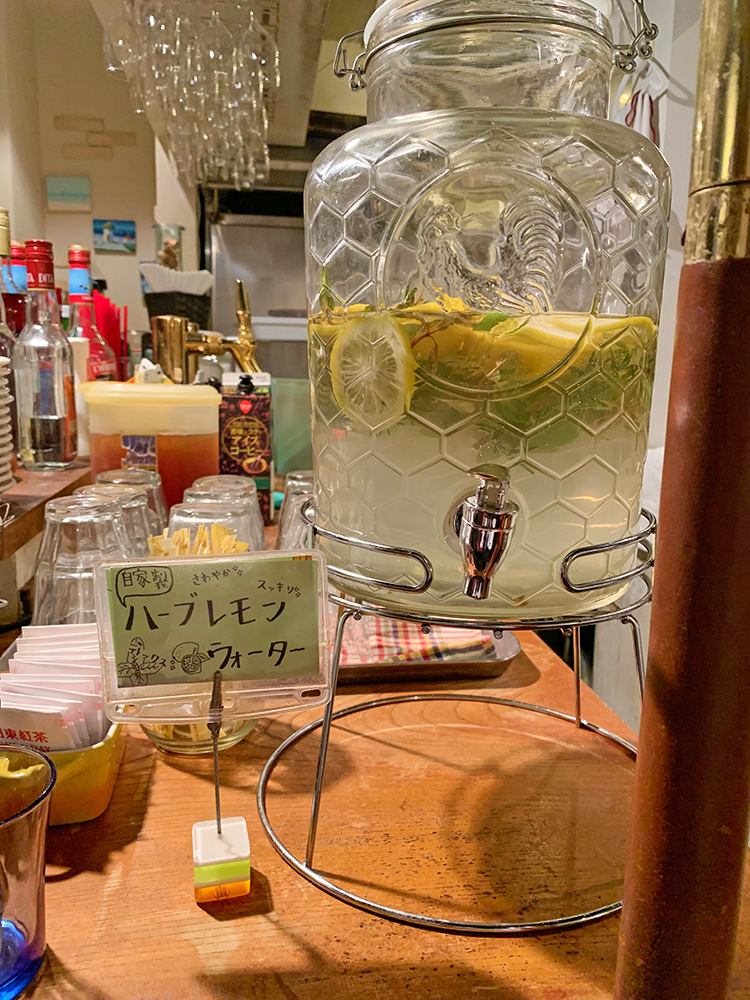 とれたて食堂のハーブレモンウォーター