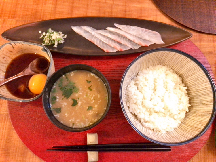 TSUMUGUの宇和島直送とろける真鯛の漁師飯