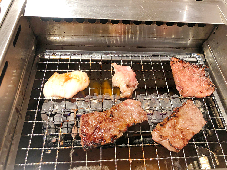 焼肉定食やまとのお肉