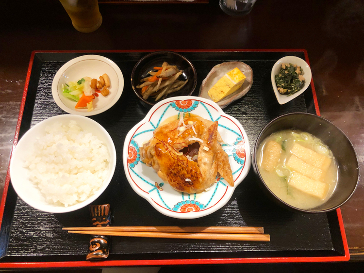 瓜坊の定食屋さん＆お惣菜 お弁当の手羽先の甘辛煮定食