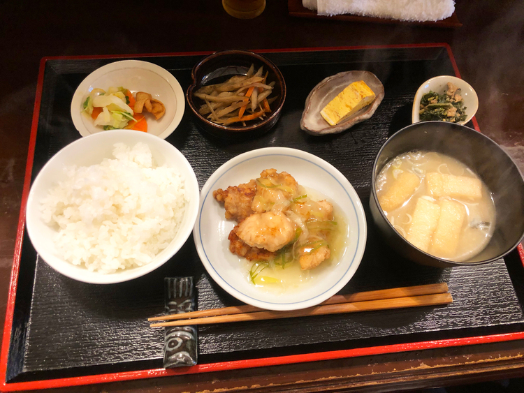 瓜坊の定食屋さん＆お惣菜 お弁当のカジキマグロの竜田揚げ長ネギあんかけ定食