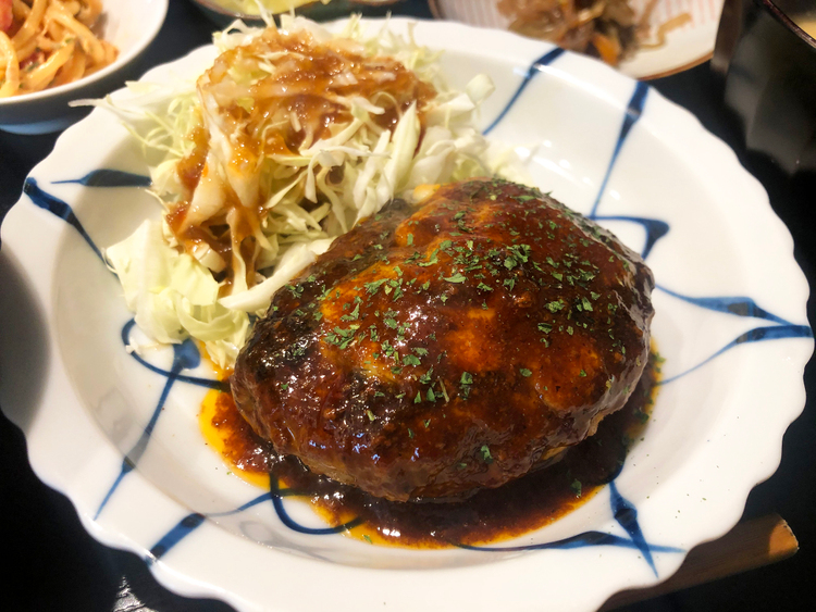 瓜坊の定食屋さん＆お惣菜 お弁当のチーズハンバーグ定食