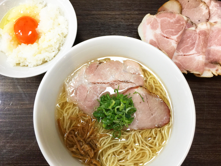 かしわぎの塩ラーメン+チャーシュー+本日のご飯