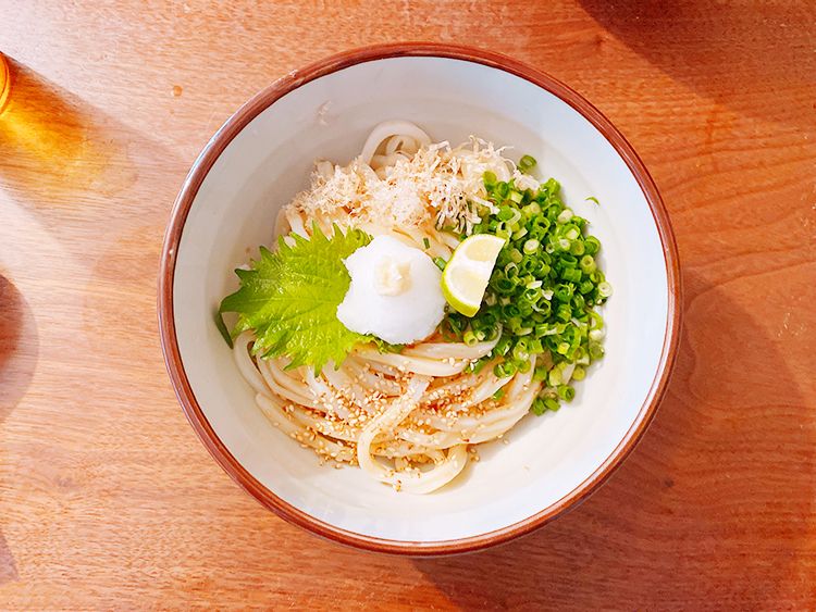 ウドンスタンド五頭のすだち醤油うどん