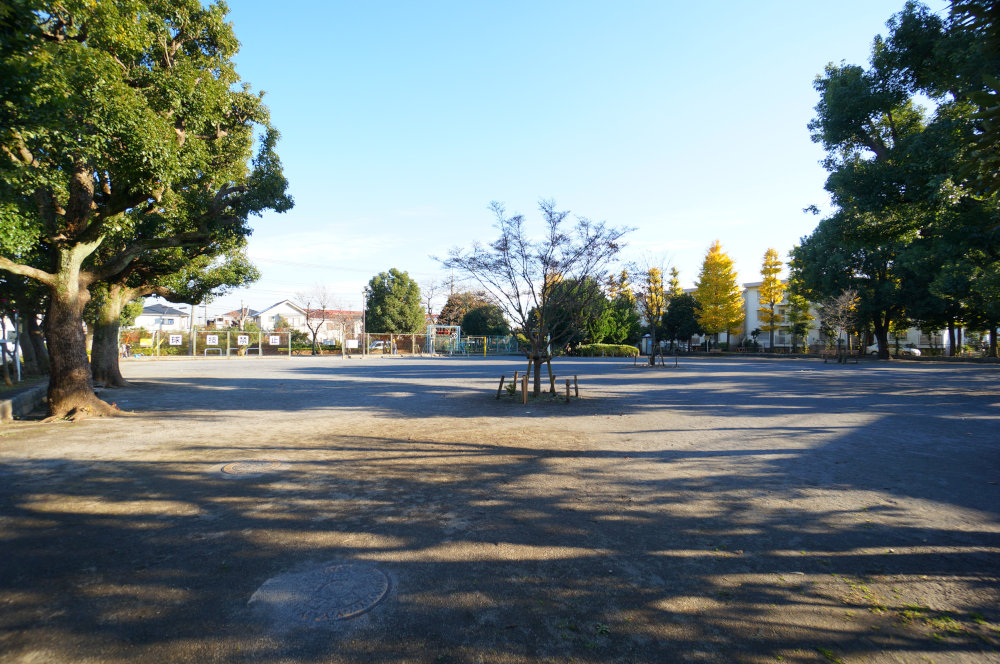 上連雀くすのき児童遊園