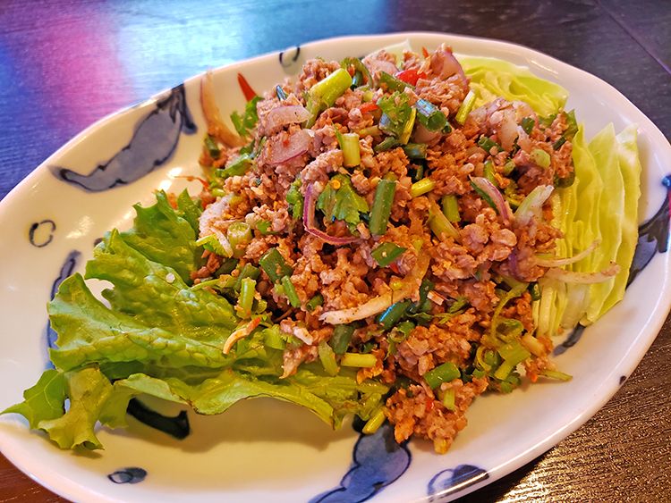 ラオ・タイ食堂　ランサーンのラーブ